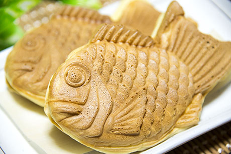 鯛焼き【TAI-YAKI】is very common snack of TAI fish-shaped pancake 